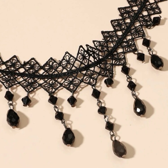 Crystal Bead Decor Lace Choker - Picture 3 of 8